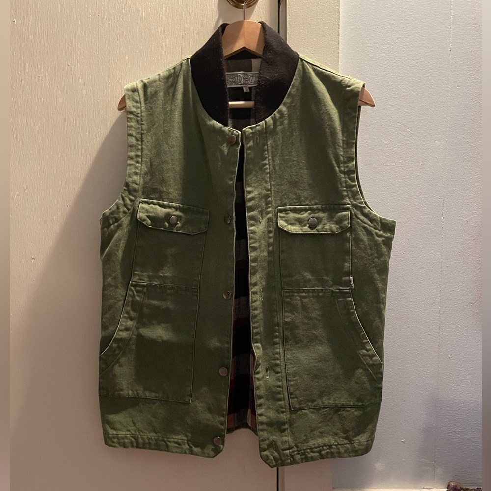 Poler Stanley sleeveless vest mens